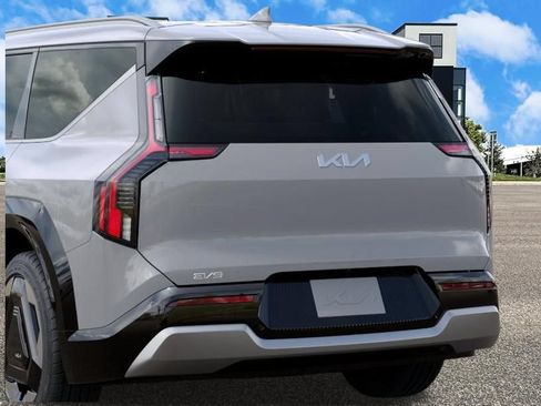 New 2026 Kia EV9 Land AWD/4WD image 13