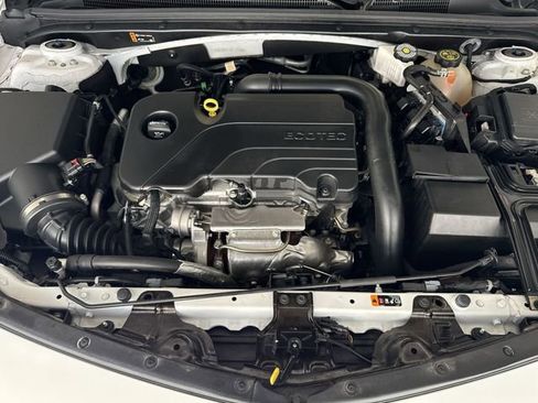 Used 2024 Chevrolet Malibu LT FWD image 28
