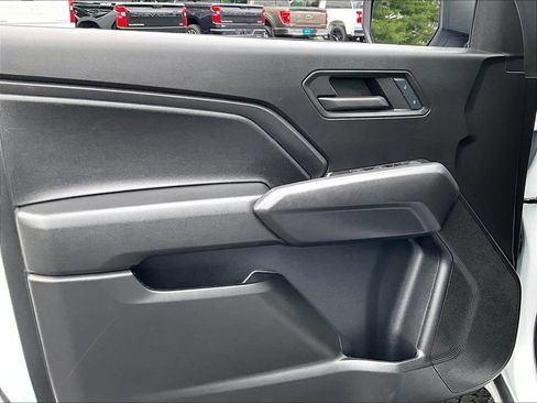 Used 2024 Chevrolet Colorado Trail Boss AWD/4WD image 9