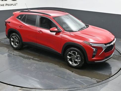 New 2026 Chevrolet Trax LT w/ LT Convenience Package image 26