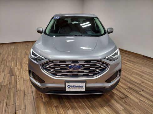Used 2022 Ford Edge Titanium AWD/4WD image 16