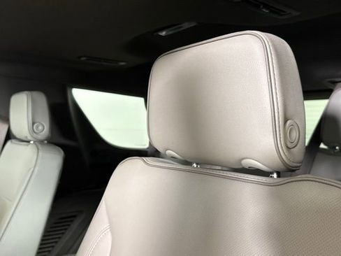 Used 2022 GMC Yukon SLT w/ SLT Luxury Package image 27