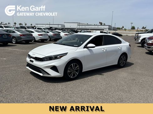 Used 2024 Kia Forte LXS FWD image 1