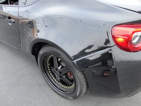 Used 2018 Toyota 86 image 37