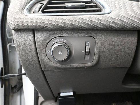 Used 2017 Chevrolet Cruze LT w/ Convenience Package image 29