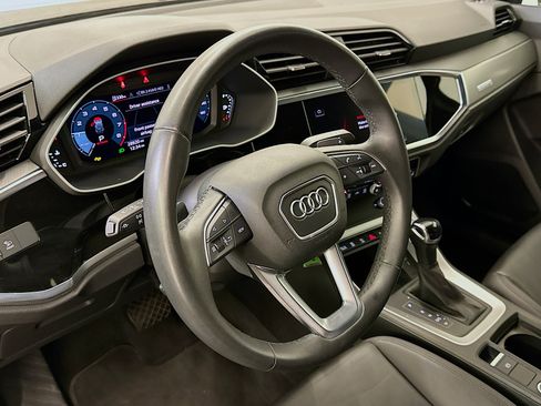 Used 2025 Audi Q3 2.0T Premium image 18