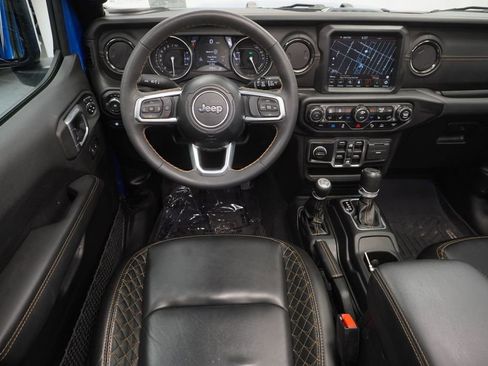 Used 2023 Jeep Wrangler Unlimited Sahara AWD/4WD image 25