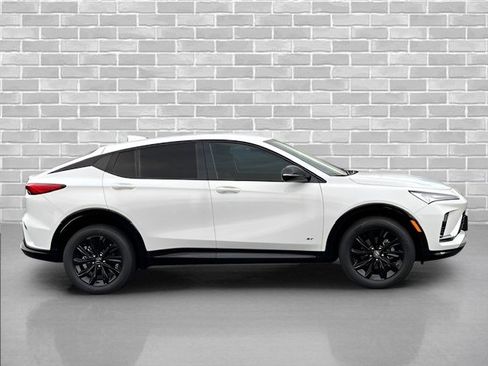 New 2026 Buick Envista Sport Touring image 8