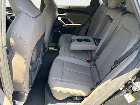 Used 2025 Audi Q5 Premium Plus w/ Premium Plus AWD/4WD image 12