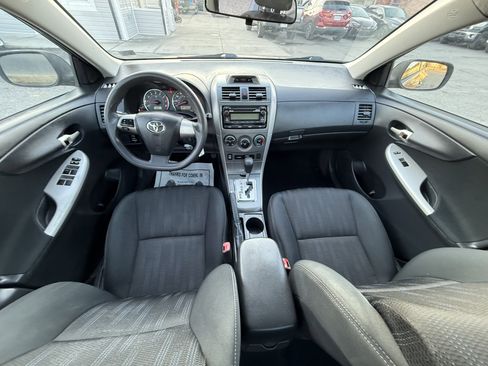 Used 2012 Toyota Corolla S image 2
