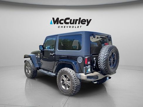 Used 2016 Jeep Wrangler Sahara AWD/4WD image 5