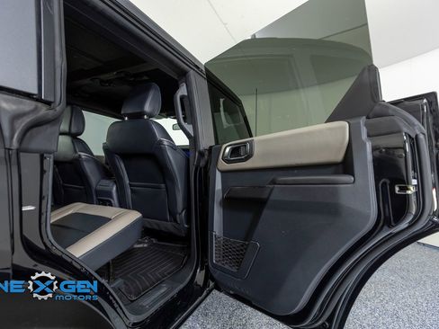 Used 2024 Ford Bronco Wildtrak image 33