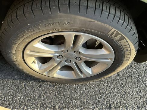 Used 2023 Dodge Charger SXT w/ Cold Weather Package image 11