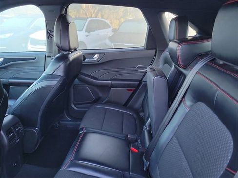 Used 2023 Ford Escape ST-Line image 30