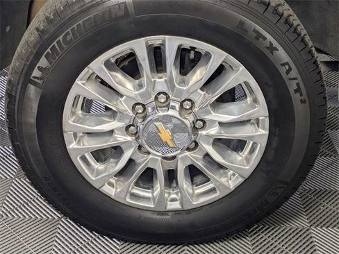 Certified 2021 Chevrolet Silverado 2500 High Country w/ Z71 Off-Road Package image 8