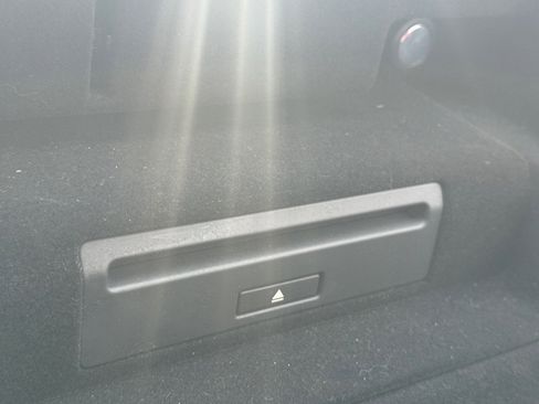 Used 2022 Land Rover Range Rover Sport HSE Dynamic image 40