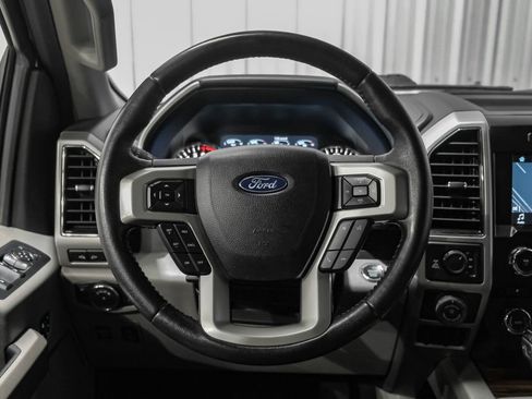 Used 2018 Ford F150 Lariat image 15