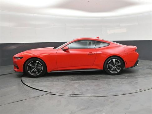 Used 2024 Ford Mustang Premium image 7