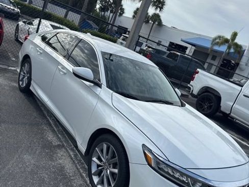 Used 2021 Honda Accord LX image 1