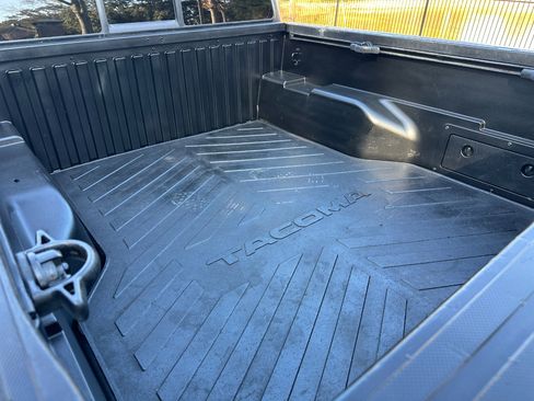 Used 2020 Toyota Tacoma SR5 image 42