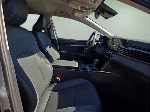 Used 2026 Toyota Camry XLE image 13