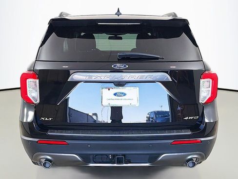 Used 2023 Ford Explorer XLT w/ Equipment Group 202A AWD/4WD image 14