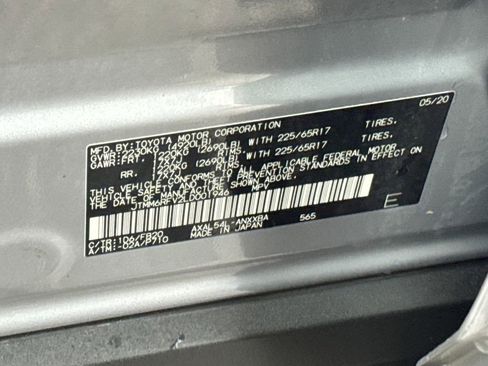 Used 2020 Toyota RAV4 LE image 44