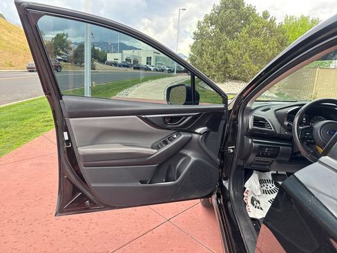Used 2021 Subaru Crosstrek 2.5i Sport w/ Moonroof Package AWD/4WD image 11