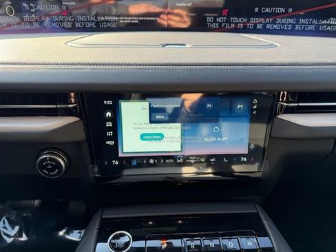 New 2025 Lincoln Navigator L Reserve w/ Jet Appearance Package image 17