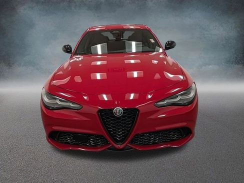 Used 2025 Alfa Romeo Giulia w/ Driving Assist Package RWD image 2