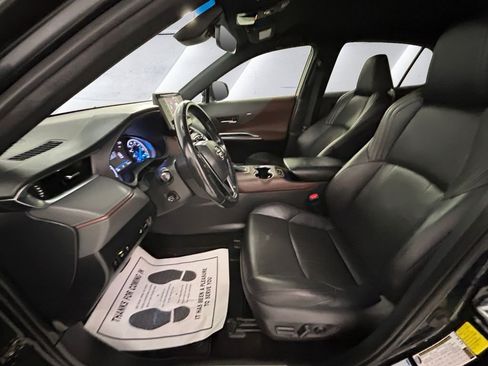 Used 2021 Toyota Venza XLE w/ Softex Package AWD/4WD image 5