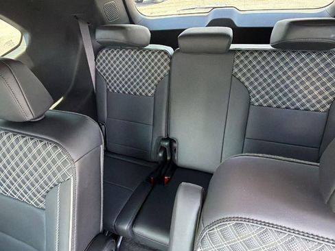 Used 2024 GMC Acadia Denali w/ Super Cruise Package FWD image 23