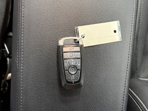 Used 2018 Ford Explorer Limited AWD/4WD image 37