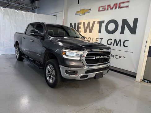 Used 2019 RAM 1500 Big Horn AWD/4WD image 2