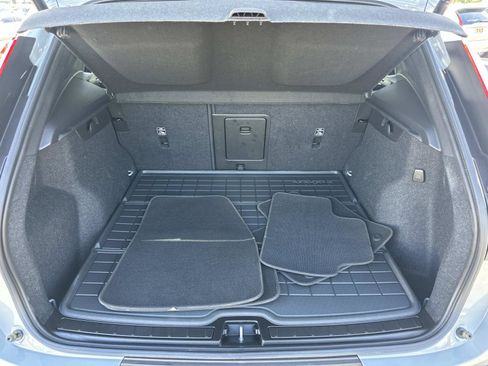 Certified 2026 Volvo XC40 B5 Plus w/ Protection Package Premier image 23