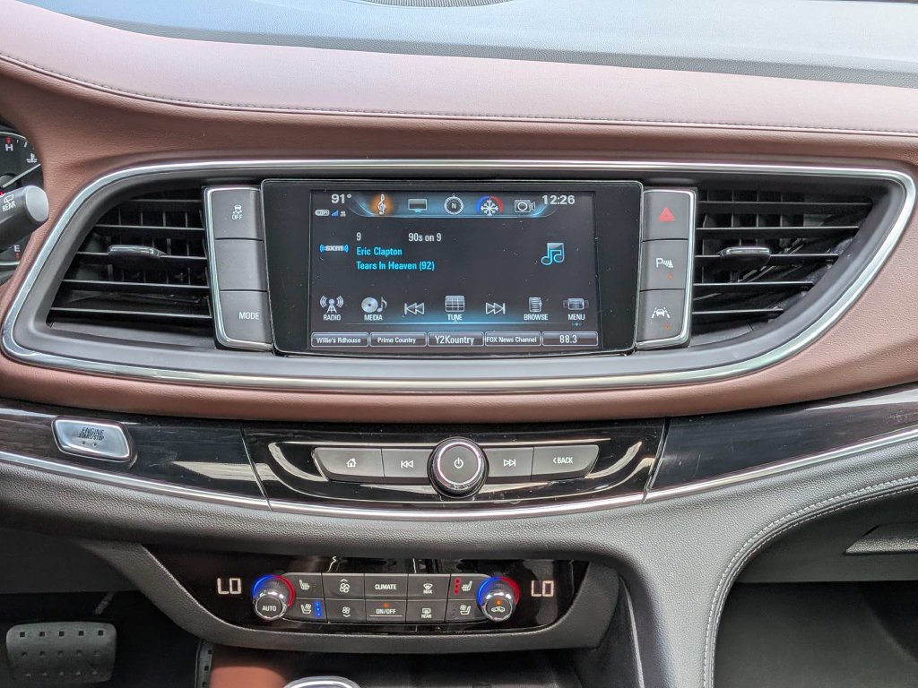 Used 2019 Buick Enclave Avenir w/ Avenir Technology Package FWD image 18