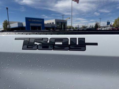 New 2026 Chevrolet Silverado 1500 LT Trail Boss w/ LT Trail Boss Premium Package AWD/4WD image 12