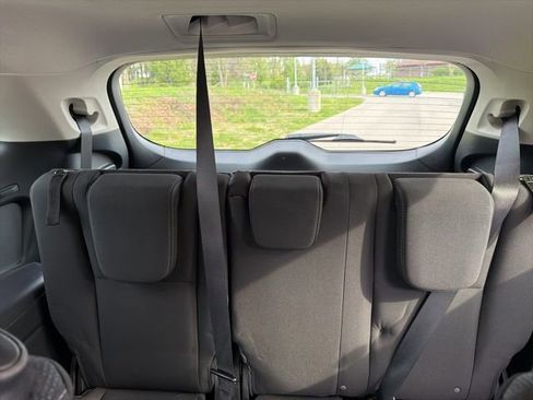 Used 2023 Subaru Ascent Premium w/ Convenience Package image 16