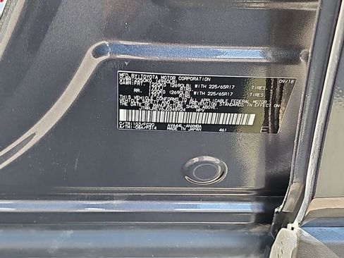 Used 2018 Toyota RAV4 XLE AWD/4WD image 37