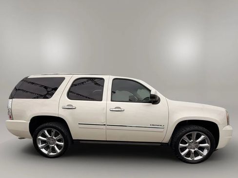 Used 2013 GMC Yukon Denali AWD/4WD image 13