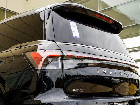 New 2026 INFINITI QX80 Autograph w/ Premium Cargo Package AWD/4WD image 13