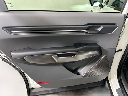 Used 2024 Kia EV9 Light Long Range image 26