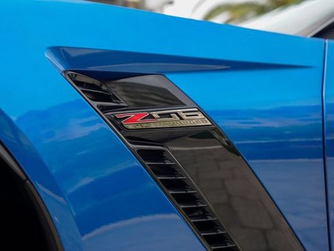 Used 2016 Chevrolet Corvette Z06 w/ 3LZ Preferred Equipment Group RWD image 48