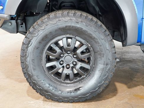 Used 2014 Ford F150 Raptor w/ Equipment Group 801A Luxury AWD/4WD image 62