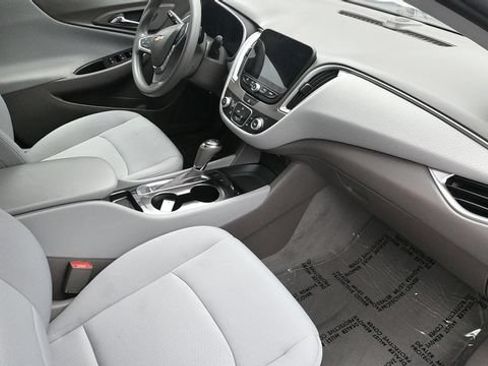 Used 2019 Chevrolet Malibu LS FWD image 12