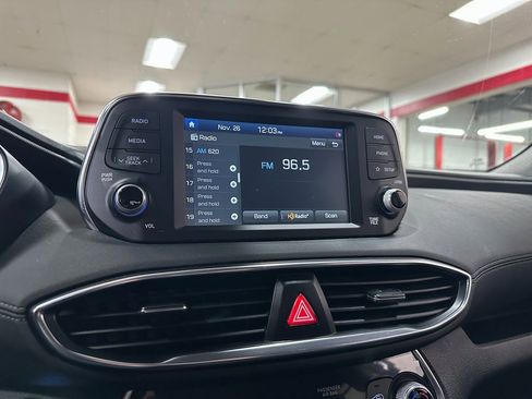 Used 2020 Hyundai Santa Fe SEL w/ Convenience + Premium Package image 23