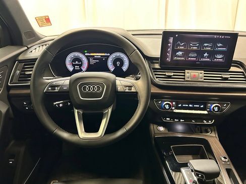 Certified 2023 Audi Q5 2.0T Premium Plus w/ Premium Plus Package AWD/4WD image 3