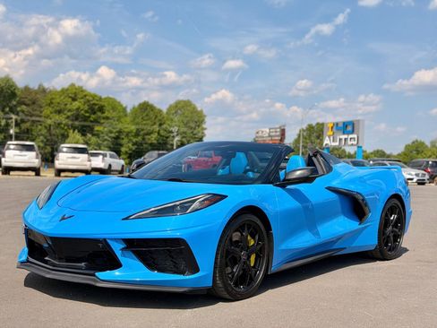 Used 2021 Chevrolet Corvette Stingray Premium Conv w/ Z51 Performance Package RWD image 21