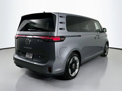 New 2025 Volkswagen ID. Buzz Pro S image 4