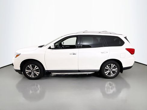 Used 2018 Nissan Pathfinder SL w/ Cargo Package AWD/4WD image 4
